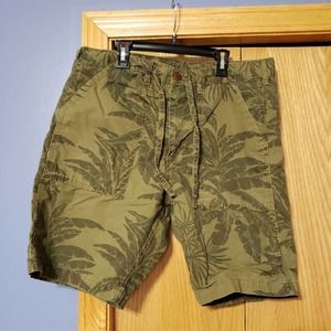 Levi's Plant Print Green Cargo Shorts Sz 32